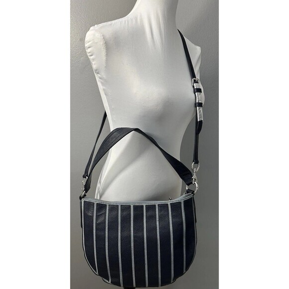 New Michael Kors Brooklyn Appliqué Medium Convertible Hobo Bag Blue Shoulder Bag - Picture 1 of 8